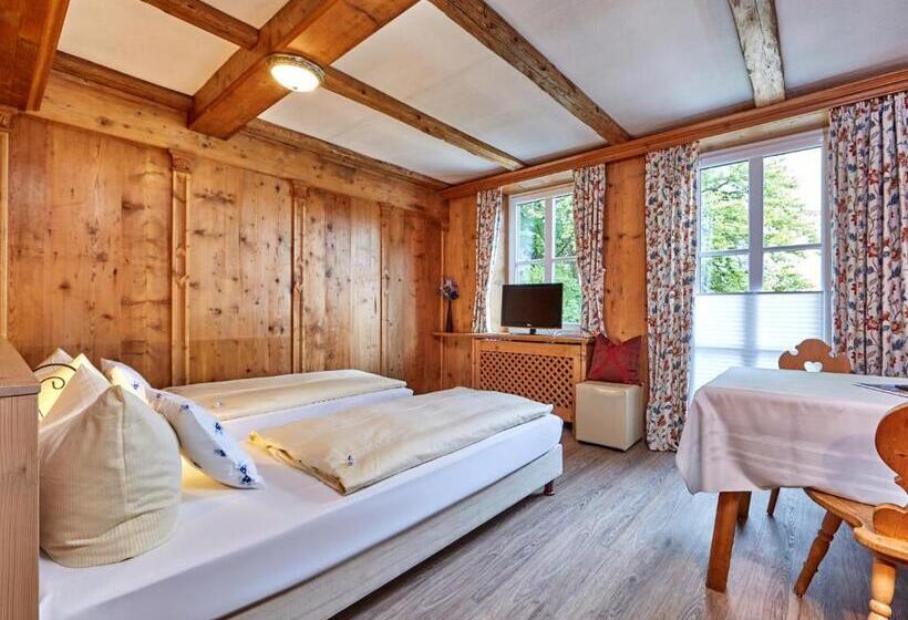 Четырехместный Номер Superior, Zum Turm     Apartments Und Gästezimmer