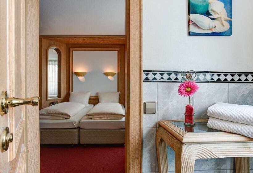 Номер Стандарт, Centro Hotel Stern, Trademark Collection By Wyndham