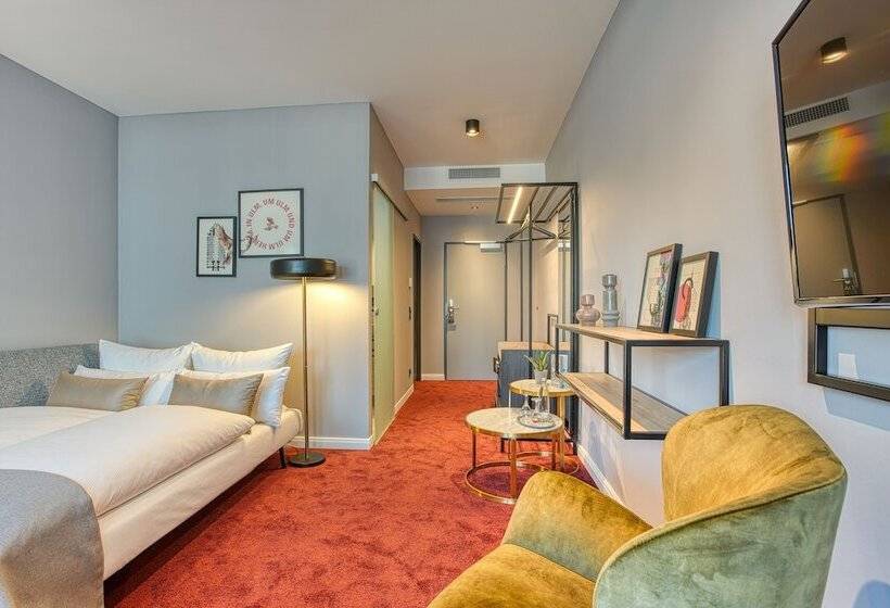 Номер Стандарт Трехместный, Centro Hotel Stern, Trademark Collection By Wyndham