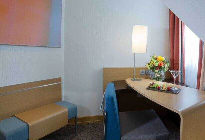 Номер Стандарт Индивидуальный, Dorint Hotel Würzburg