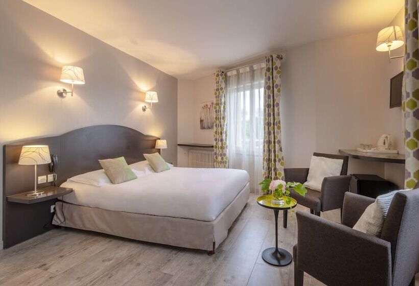 Номер Стандарт, Auberge Du Poids Public Logis