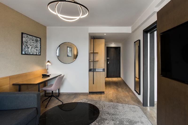 Номер Superior, Ferrycarrig