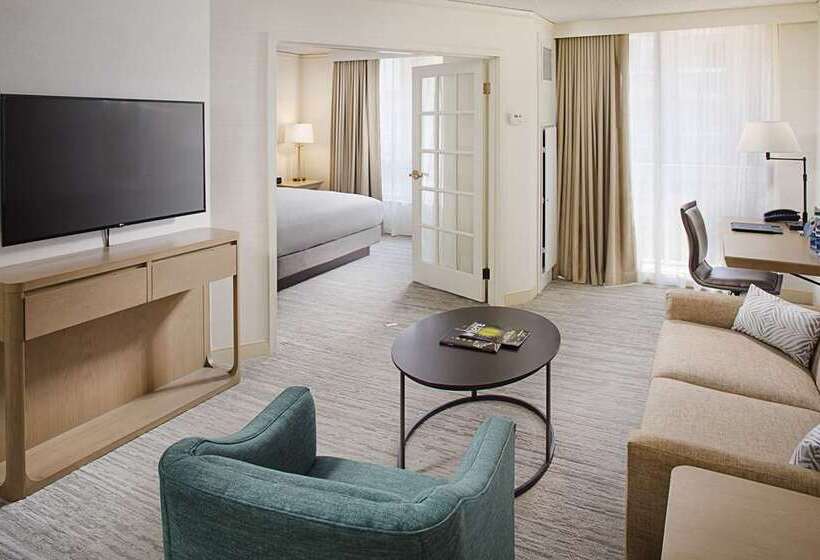 이그제큐티브 스위트 킹침대, Hilton Colon Quito