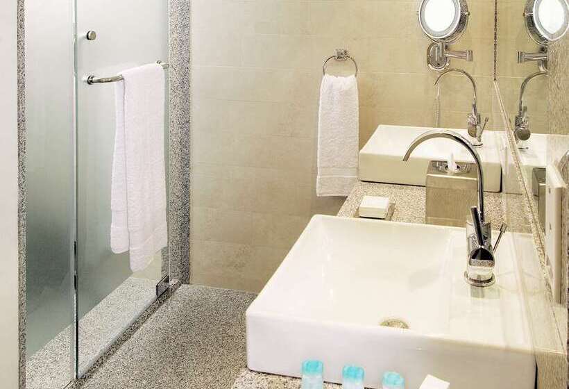 이그제큐티브 스위트 킹침대, Hilton Colon Quito