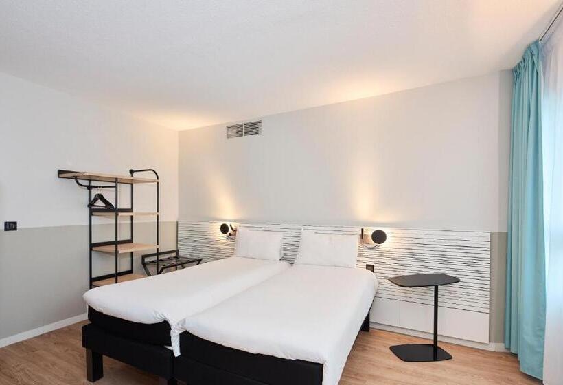 Номер Стандарт, Ibis Styles Paris Poissy