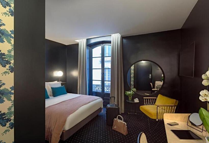 Апартаменты 2 Спальни, Mercure Nantes Centre Passage Pommeraye