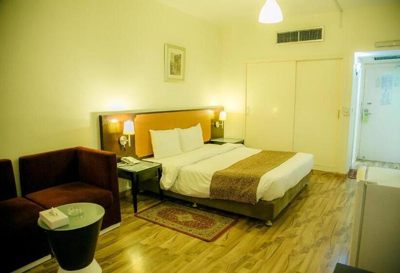 豪华房间, Phoenicia Grand