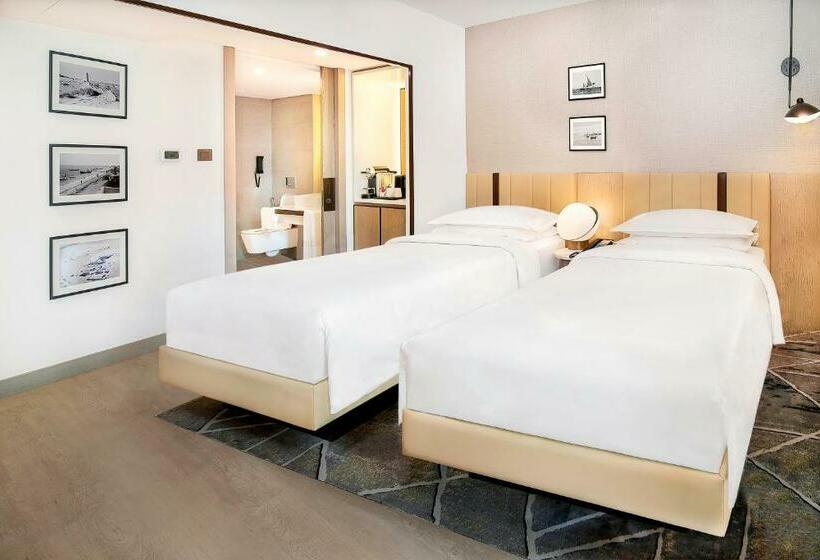 Номер Классический Вид на Город, Sheraton Abu Dhabi Hotel & Resort