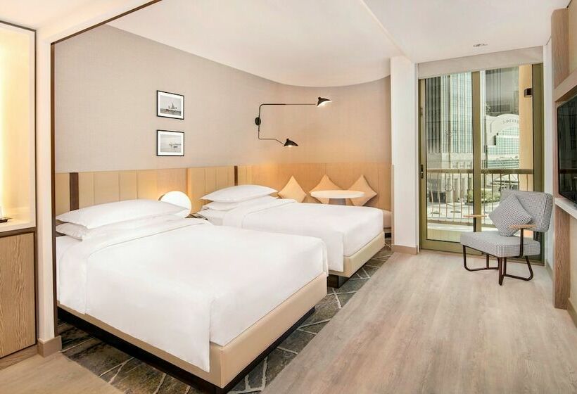 Chambre Club, Sheraton Abu Dhabi Hotel & Resort