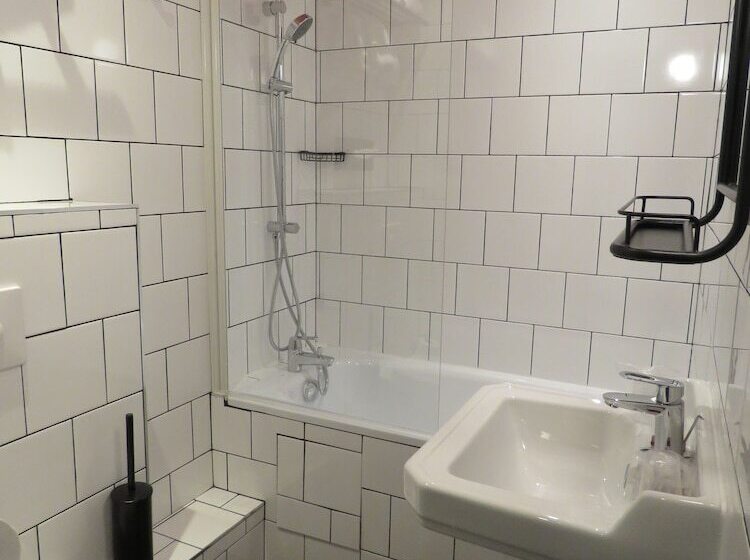 Номер Стандарт, Bristol Reims