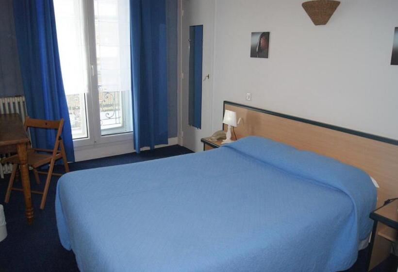Номер Стандарт, Hôtel Central
