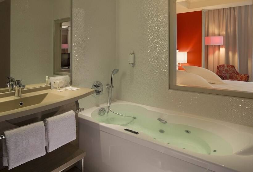 Люкс, Hôtel & Spa Oceania L Univers Tours