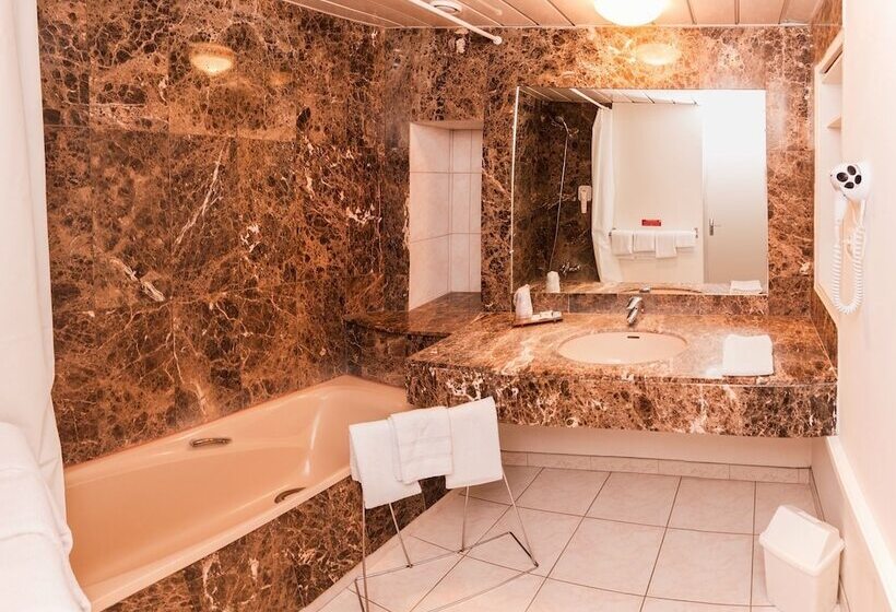 Апартаменты 1 Спальня, Logis Hôtel Cartier