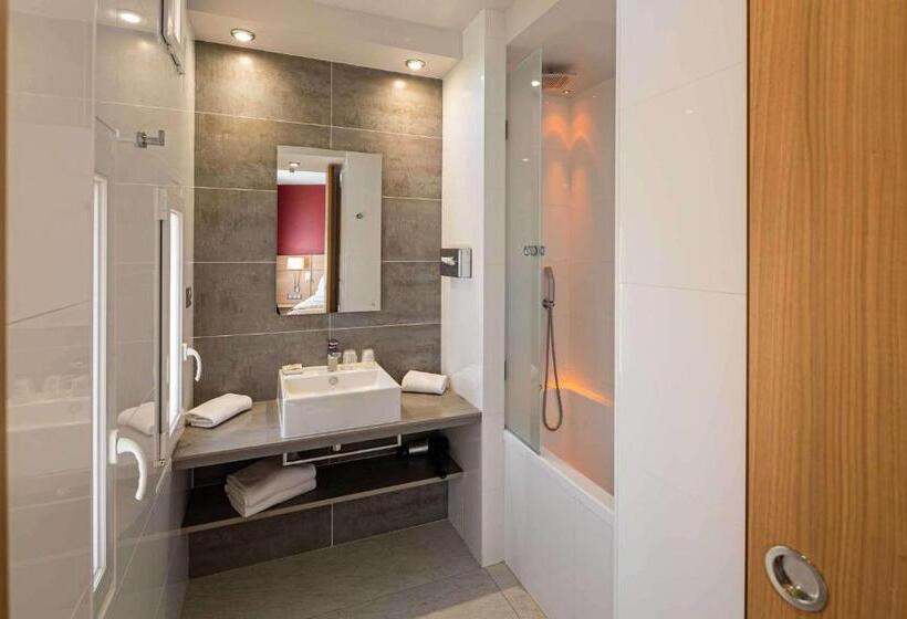 Семейный Номер, Best Western Plus Le Lavarin