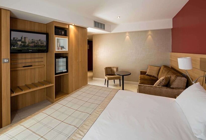 Семейный Номер, Best Western Plus Le Lavarin