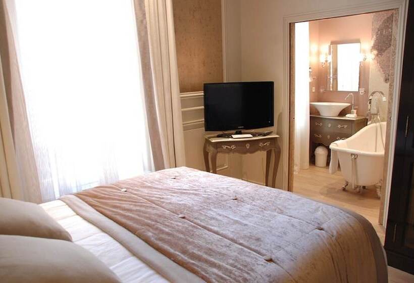 디럭스 룸, & Spa Le Grand Monarque, Bw Premier Collection