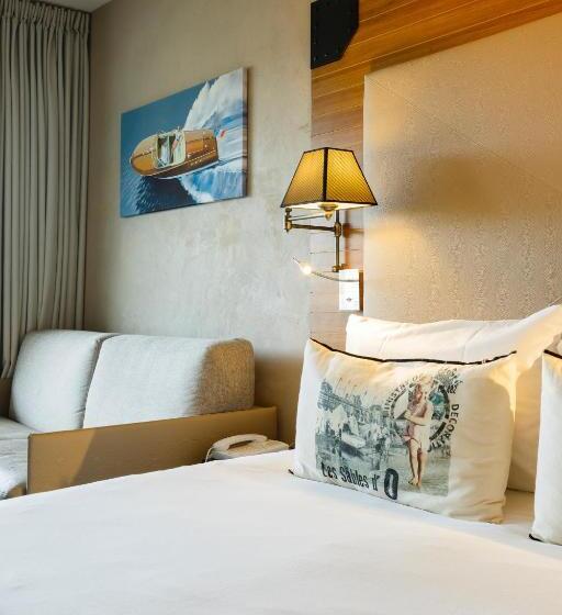 Classic Room Queen Bed, Côte Ouest Hôtel Thalasso & Spa Les Sables D Olonne   Mgallery