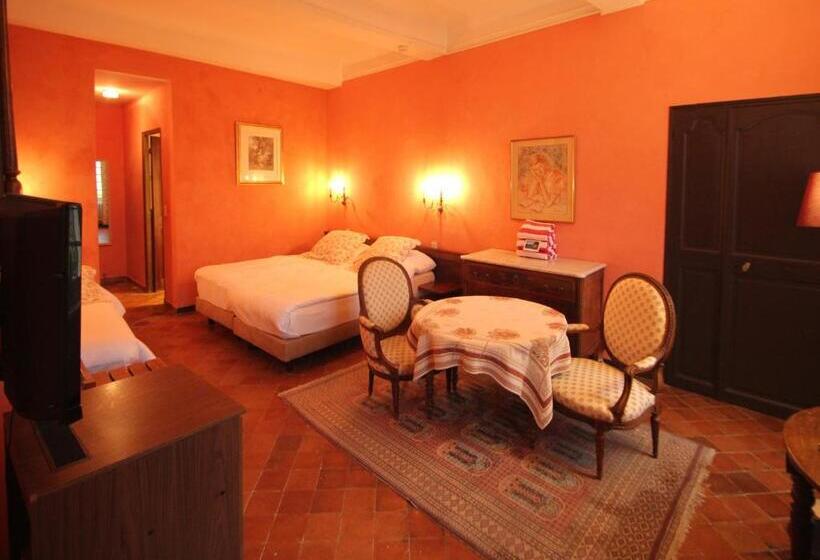 Номер Стандарт Трехместный, Hostellerie Le Beffroi