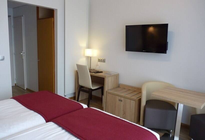 Номер Superior с Видом, Logis Hôtel Notre Dame   Restaurant Ouvert Midi Et Soir Sauf Dimanche Soir