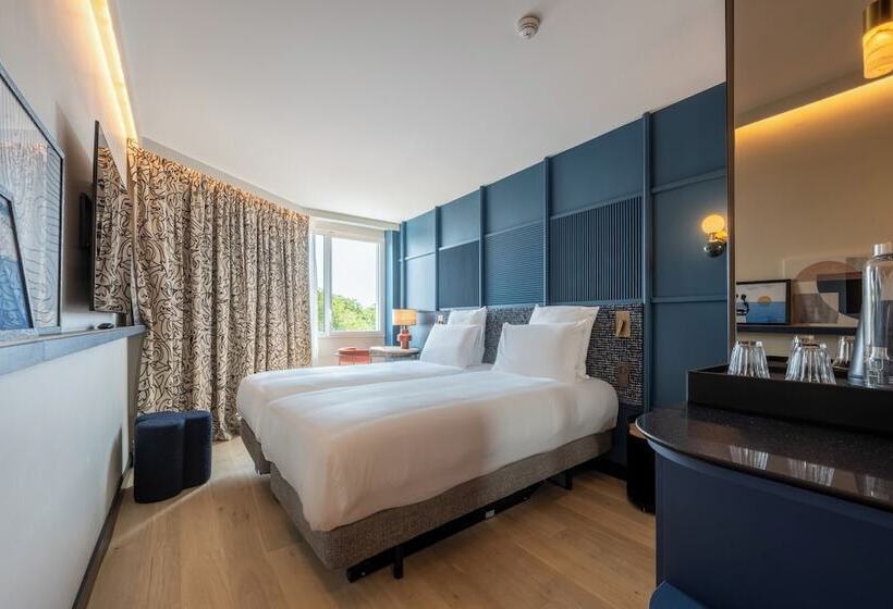 스탠다드 룸 더블 침대, Mercure La Rochelle Vieux Port