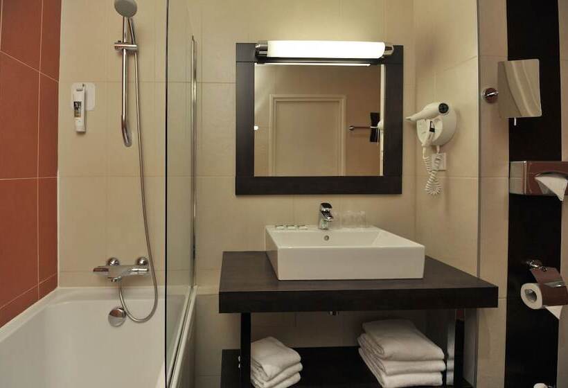 标准间, Mercure Maurepas Saint Quentin