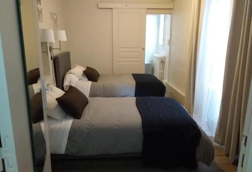 スタンダードルーム, Hôtel Saint Florent