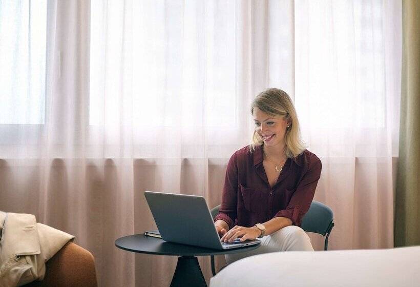 Классический Номер, Mercure Paris La Defense