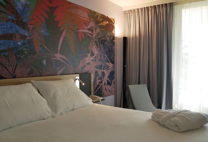Номер Executive, Novotel Narbonne Sud A9/a61