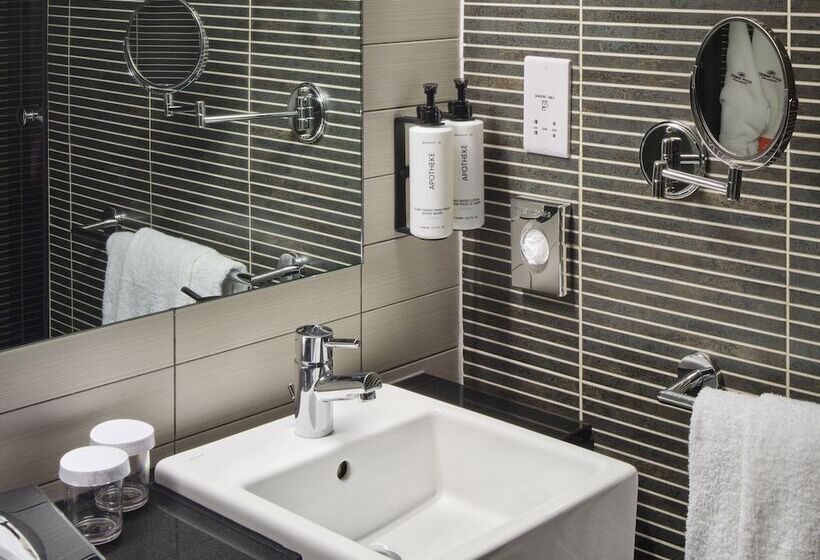 Номер Клуб, Crowne Plaza Birmingham City, An Ihg
