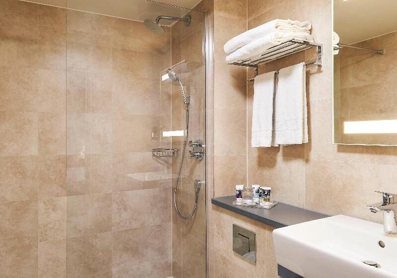 Номер Стандарт, Mercure Exeter Rougemont