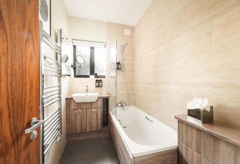 Номер Стандартный Кровать Куин, Voco Lythe Hill Hotel & Spa, An Ihg