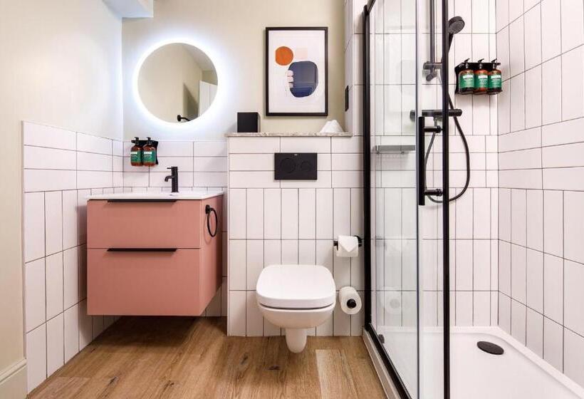 Люкс Кровать Кинг, Voco Lythe Hill Hotel & Spa, An Ihg
