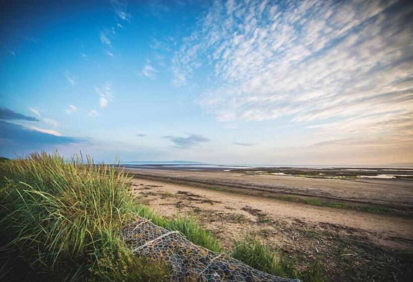 Люкс Вид на Море, Marine Troon