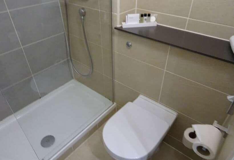 Номер Клуб, Garner Hotel Preston Samlesbury, An Ihg