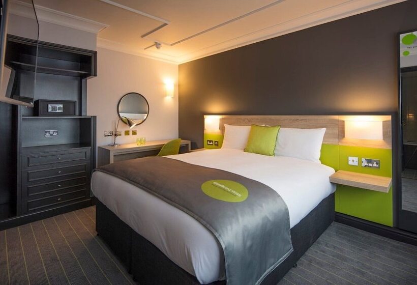 Номер Стандарт, Thistle Express Swindon