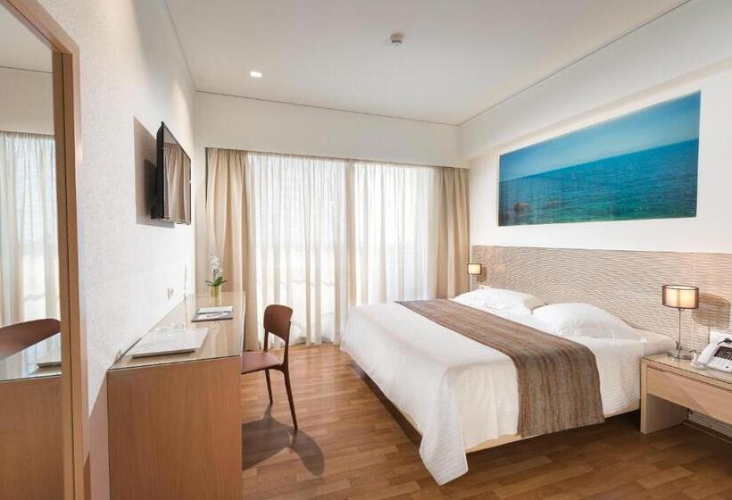 デラックススタジオ, Alexandra Hotel&apartments