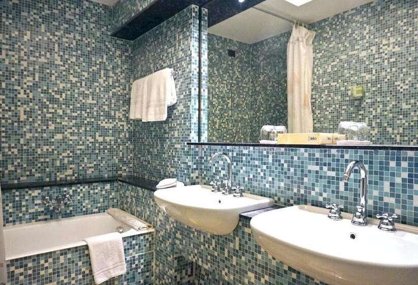 스탠다드 트리플 룸 가든 전망, Villa Las Tronas Hotel & Spa