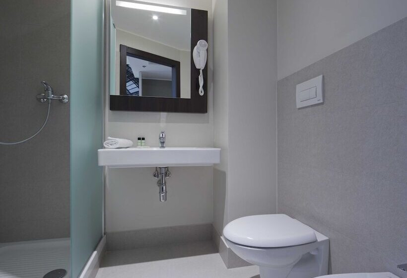 اتاق استاندارد یک نفره, B&b Hotel Firenze Nuovo Palazzo Di Giustizia