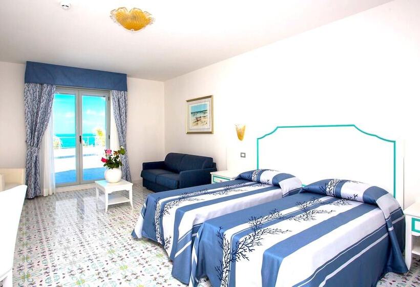 Quarto Superior Quádruplo, Ferretti