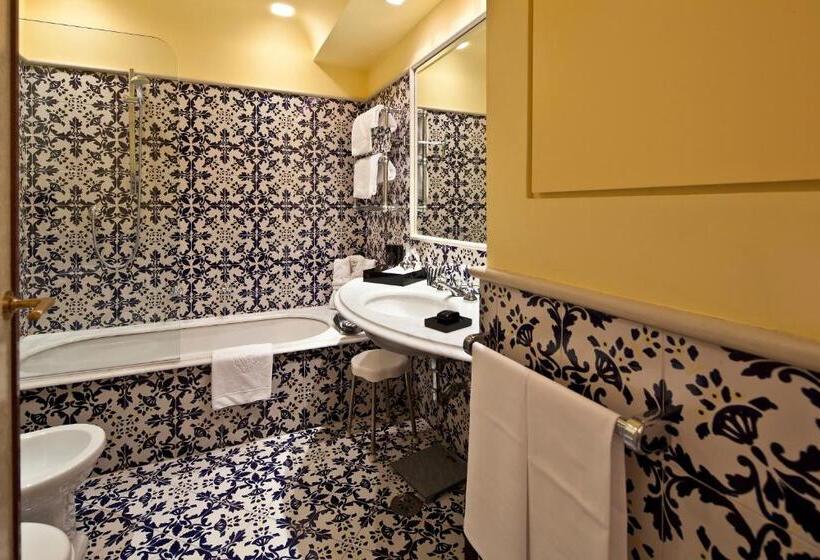 Номер Стандарт Вид на Море, Regina Isabella Resort Spa Restaurant
