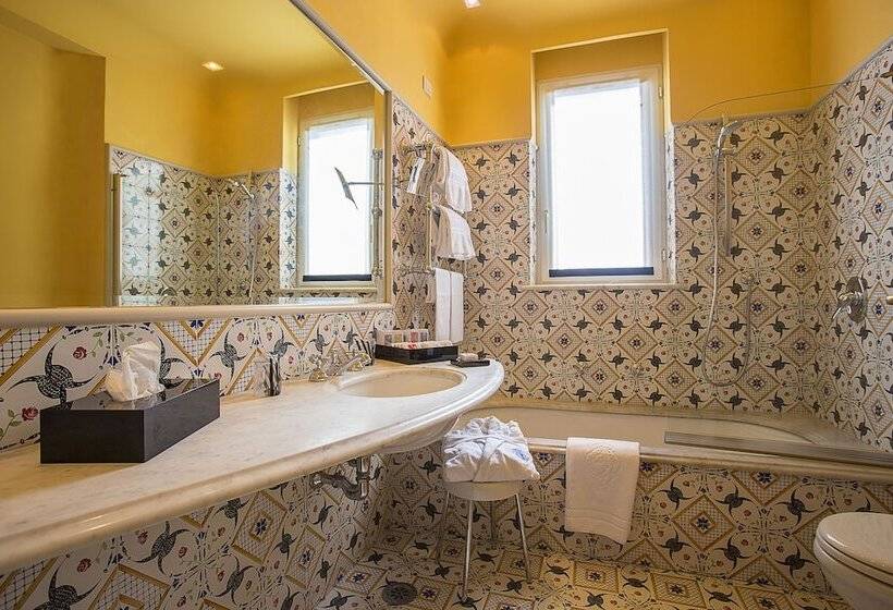 Полулюкс Вид на Море, Regina Isabella Resort Spa Restaurant