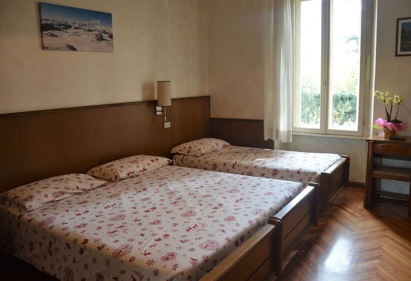 اتاق استاندارد سه نفره, Pinzolodolomiti