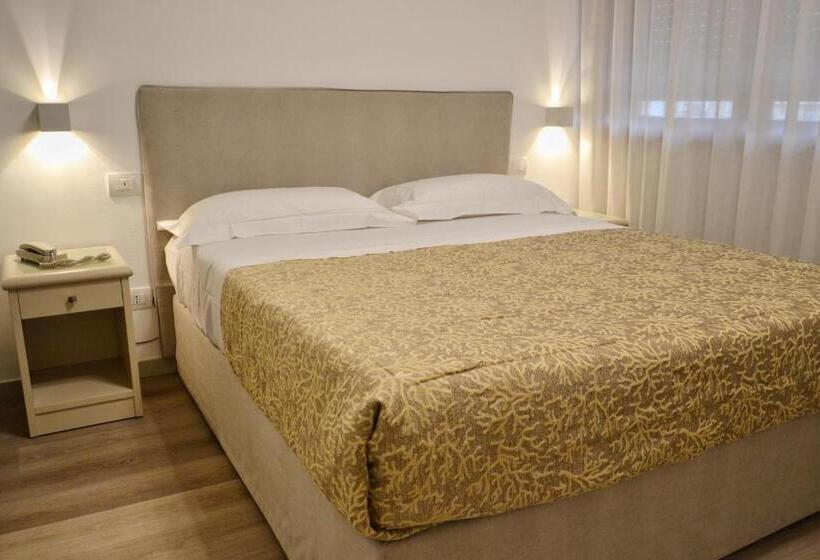 Quarto Estandar, Tiffany