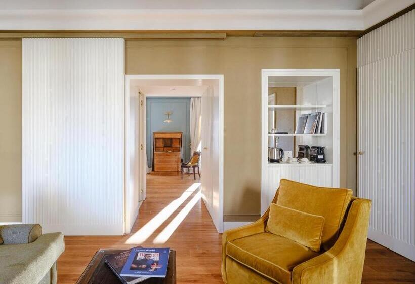 سوئیت پنت هاوس, Regency   Small Luxury Hotels Of The World