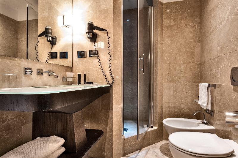 اتاق پرمیوم, Regency   Small Luxury Hotels Of The World