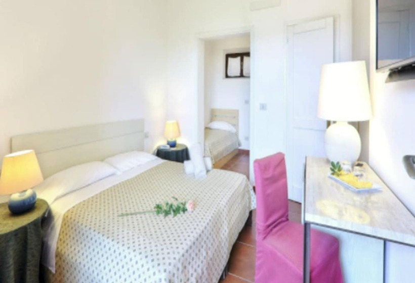 اتاق استاندارد با چشم‌انداز باغ, Resort Le Picchiaie