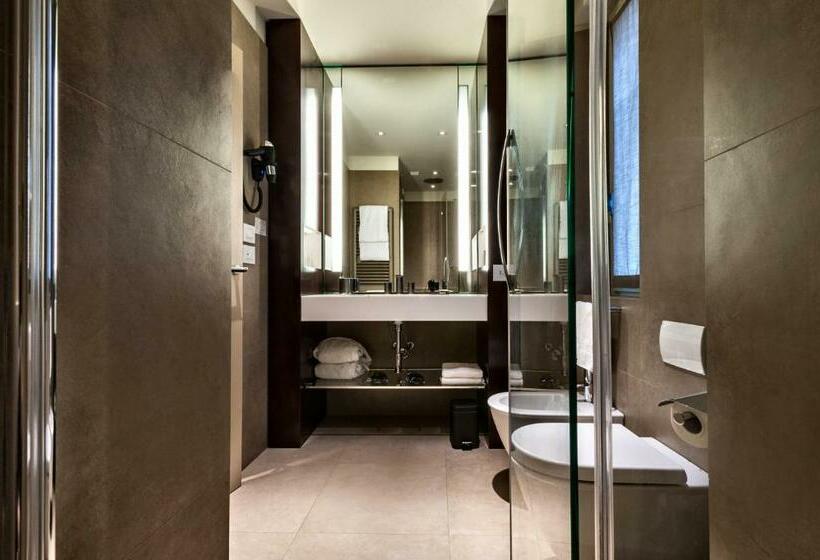 سوییت جونیور, Worldhotel Cristoforo Colombo