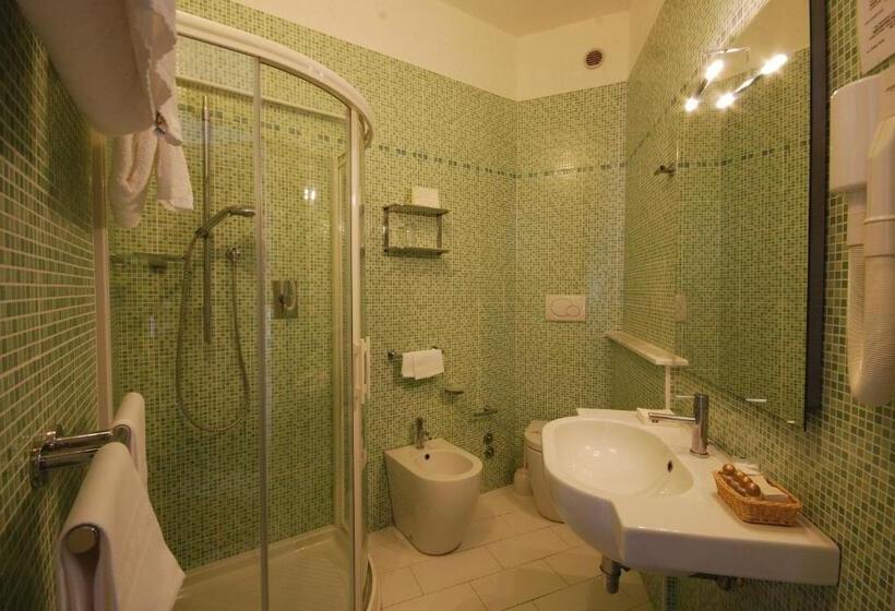 Balkonlu Tek Kişilik Standart Oda, Bellevue