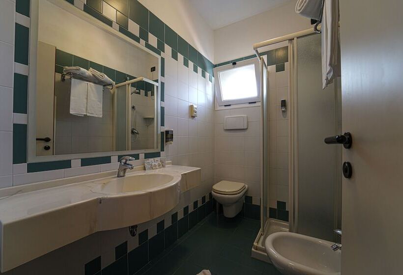 اتاق خانوادگی, Dasamo Hotel   Dada Hotels