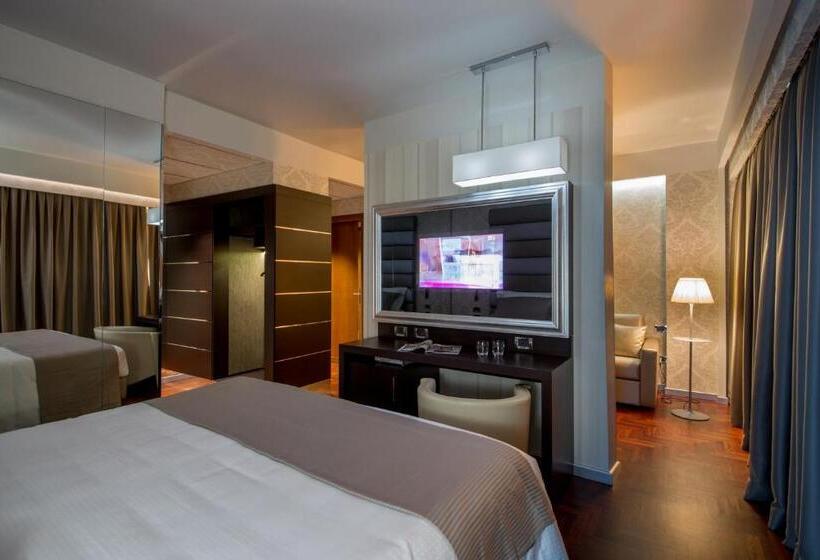 سوییت, Enea Hotel Pomezia